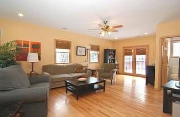 5th image of 15257 Walnut Dr