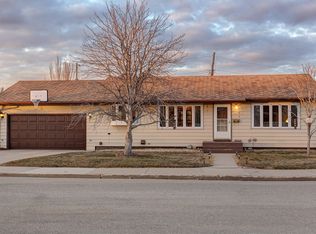 1004 15th St W, Williston, ND 58801