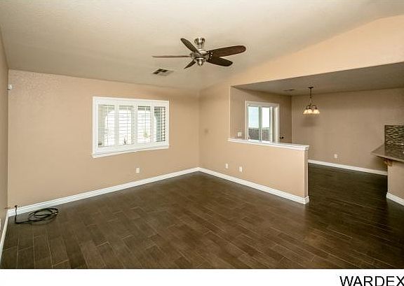 4th image of 2881 Desert Greens Dr