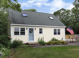 116 Content Ln, Cotuit, MA 02635