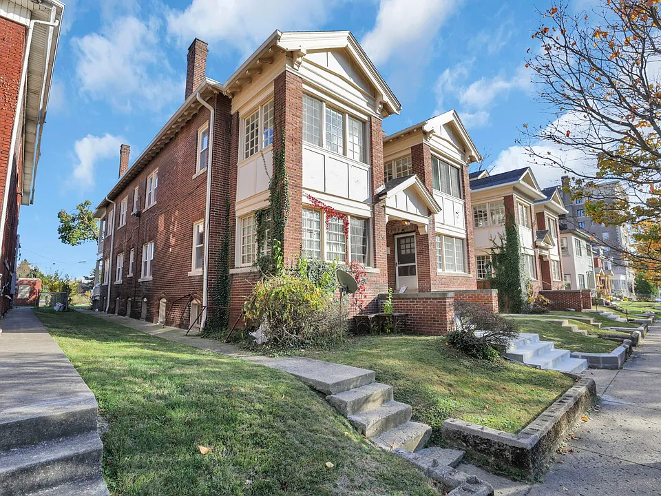 56 Winner Ave