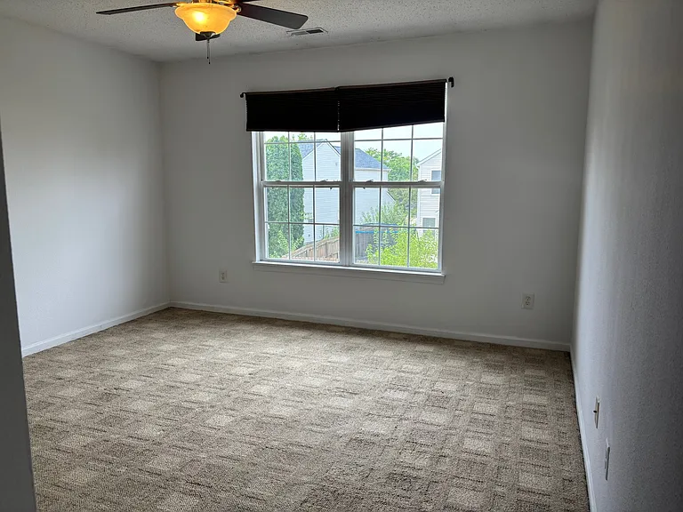 7248 Kimble Dr — Photo 46