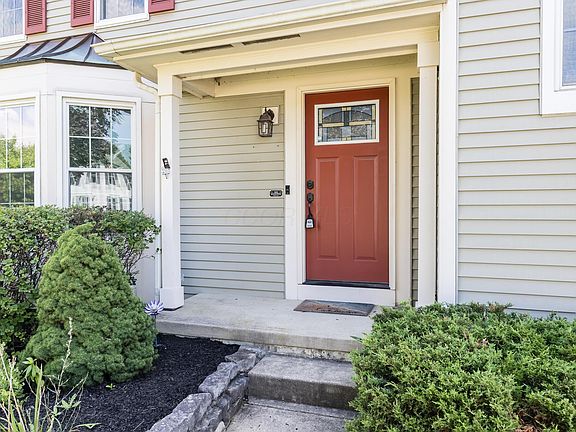 4th image of 3422 Grovepark Dr