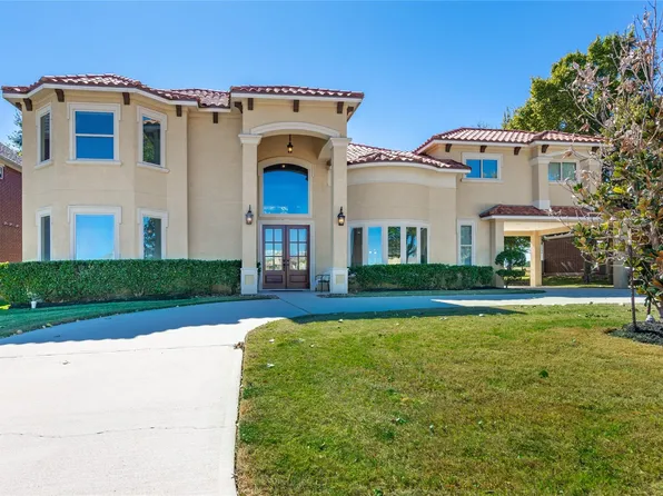 10827 Bourbon St, Willis, TX 77318