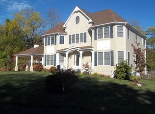 103 Woodfern Rd, Neshanic Station, NJ 08853