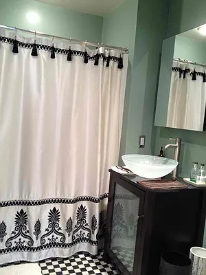 Rented by Manhattan Property Group | media 27