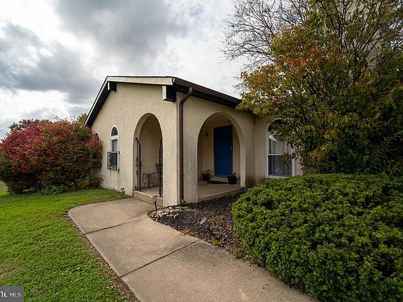 2nd image of 64 Nancy Dr