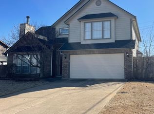2705 W Montgomery St, Broken Arrow, OK 74012