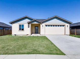 637 Freedom Ln, Metolius, OR 97741