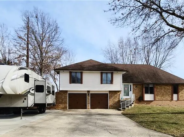 307 Dawn Dr, Warrensburg, MO 64093