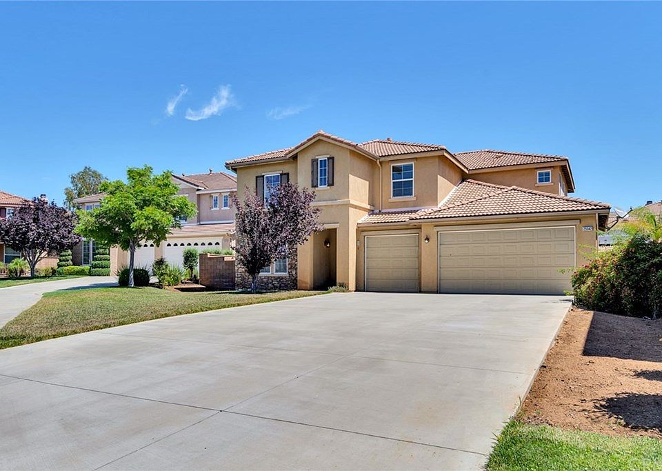 1st image of 25042 Cinnabar Ct