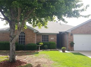 2900 Jennie Wells Dr, Mansfield, TX 76063