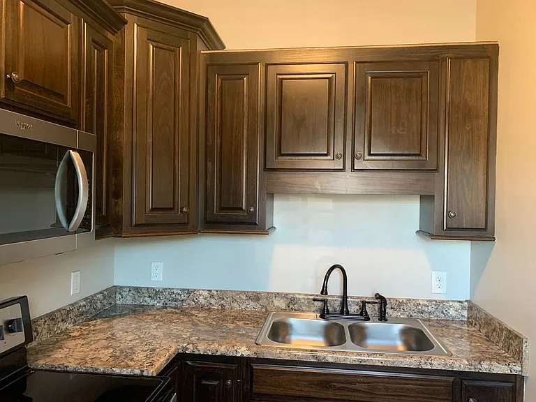 130 E Cedar St — Photo 8