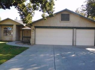 218 El Camino Ln, Coalinga, CA 93210