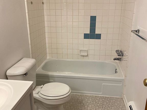 5th image of 26833 Elm St