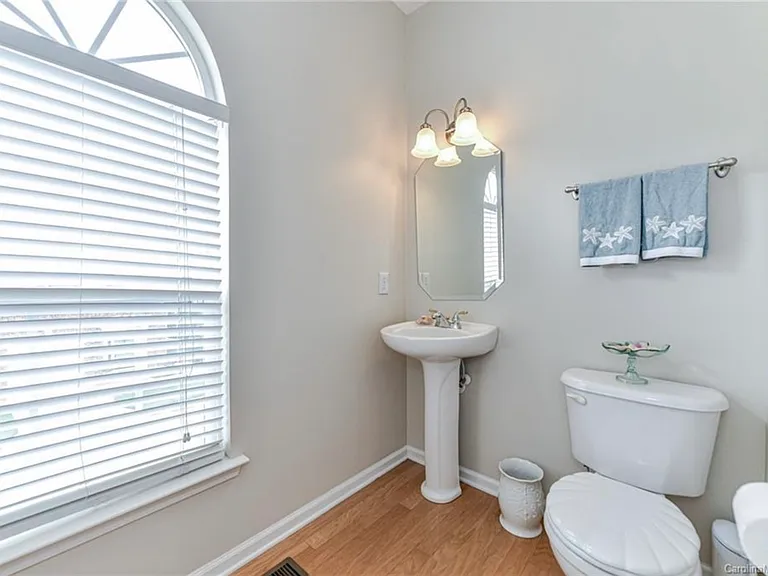 2907 Castleberry Ct — Photo 8