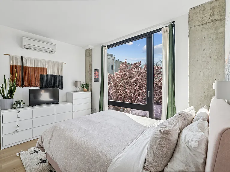 393 Weirfield St #406 — Photo 4
