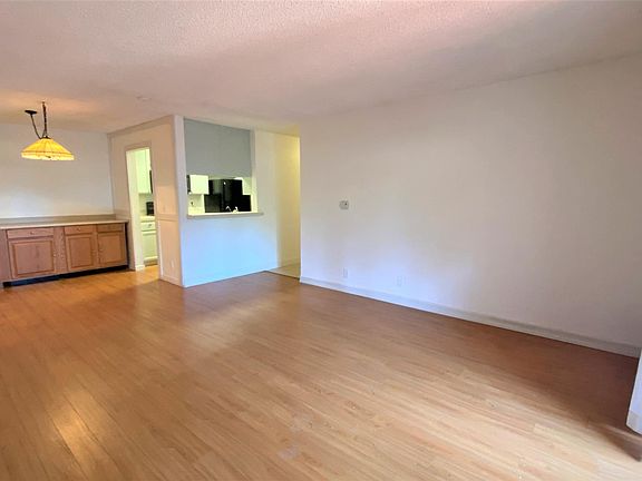 2nd image of 39975 Cedar Blvd Unit 143