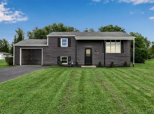 5155 S Newstead Rd, Akron, NY 14001