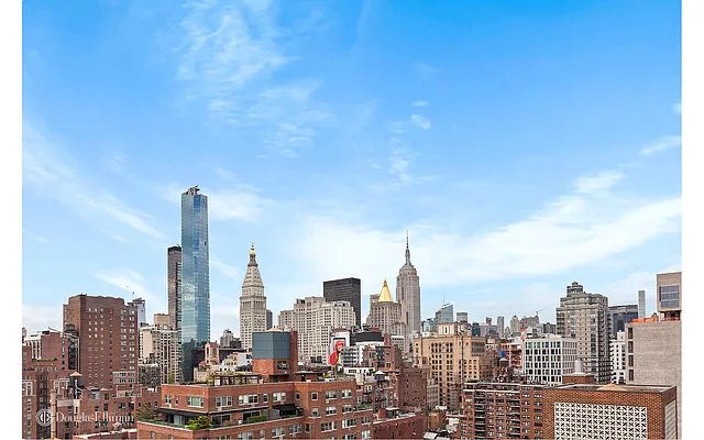 Sold by Douglas Elliman | media 24