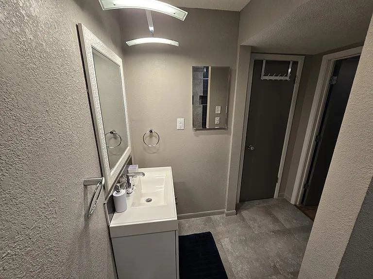 5367B Wonder Dr — Photo 2