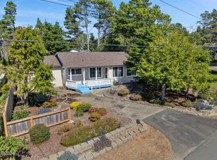 225 Shore Dr, Lincoln City, OR 97367