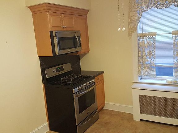 4th image of 7865 75th St APT 1F