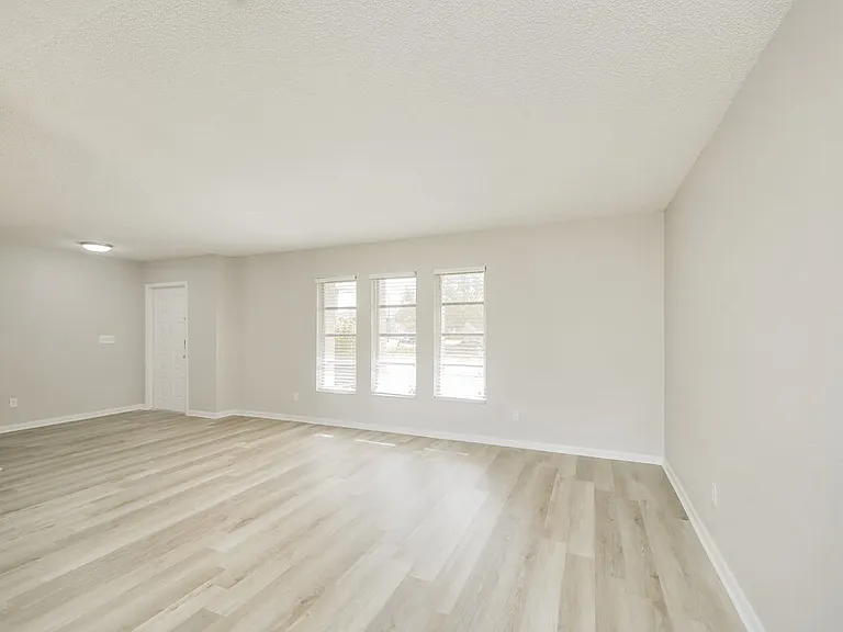 4336 Country Club Blvd — Photo 3