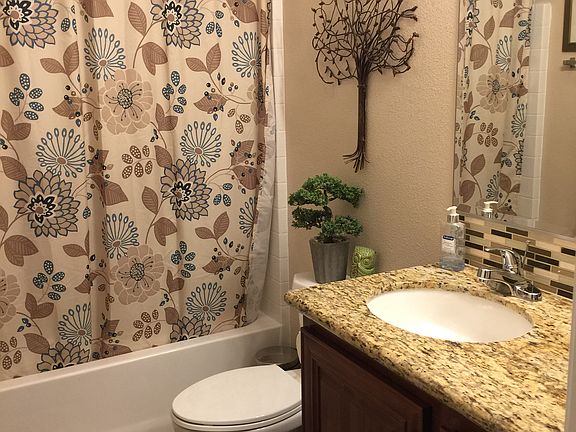 5th image of 1610 Queen Way #7