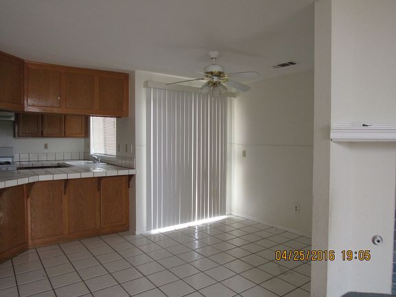 3rd image of 16707 Winona St