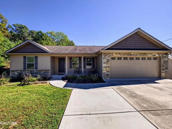 5900 Creekhead Dr, Knoxville, TN 37909
