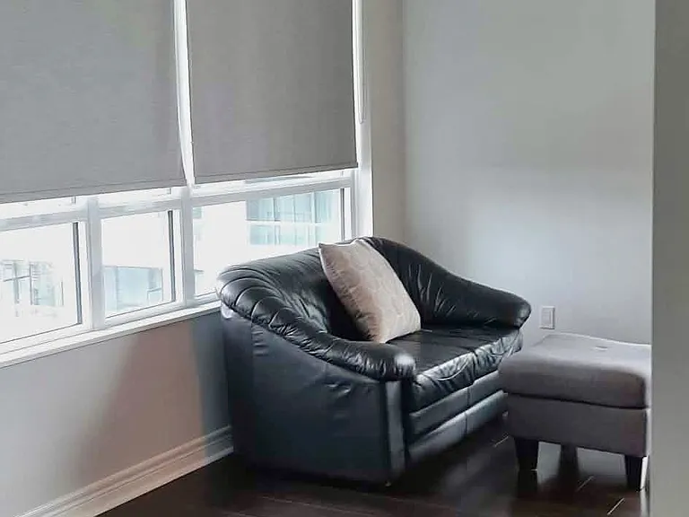 339 Rathburn Rd W #515 — Photo 9