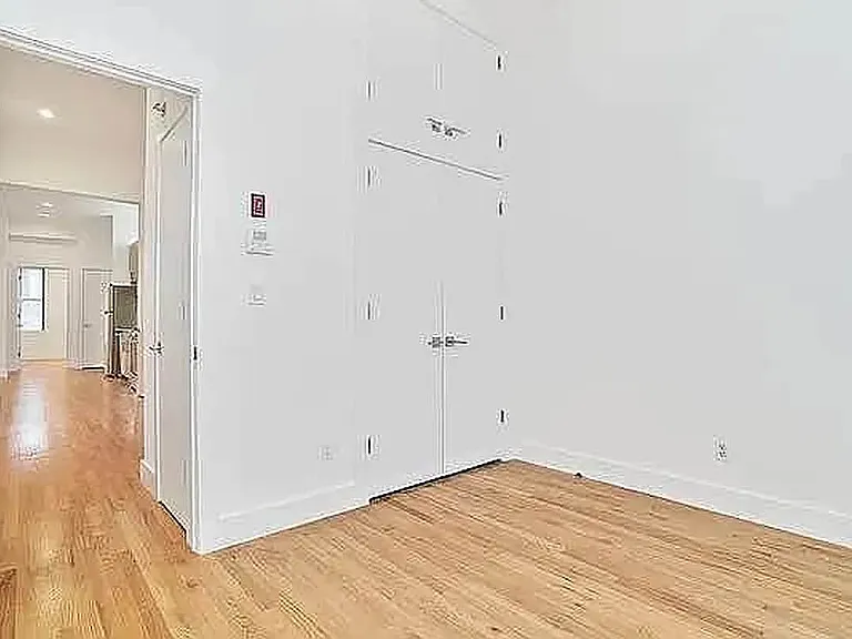 200 E 116th St #3N — Photo 7