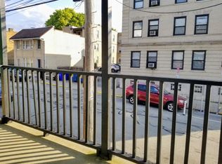 Cozy One Bedroom Apartment! Great Oakland Location! Call Today!, Pittsburgh, PA 15213