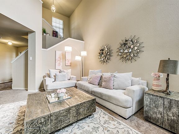 3rd image of 1774 Pioneer Way