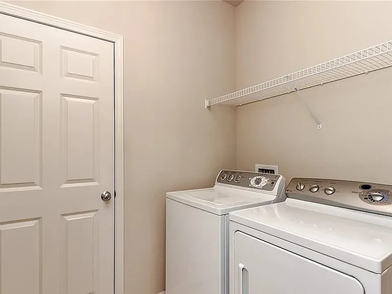 1626 Craig Rd SE — Photo 14