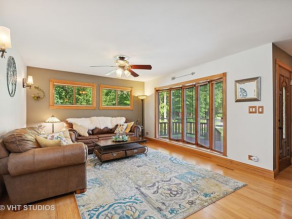 5th image of 11044 Elmwood Ct