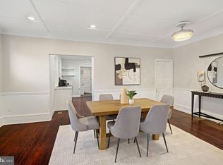 6707 Cresheim Rd, Philadelphia, PA 19119