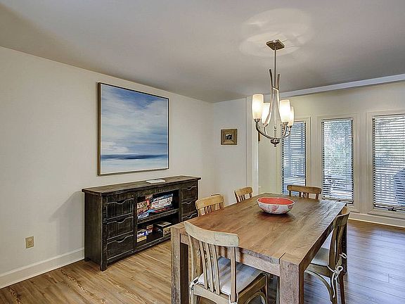 5th image of 84 S Sea Pines Dr