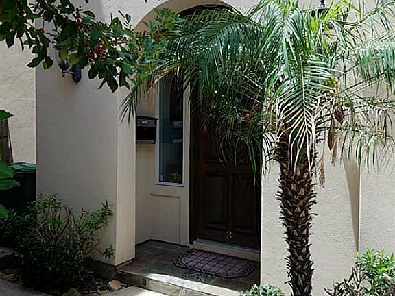4th image of 4238C Childress St