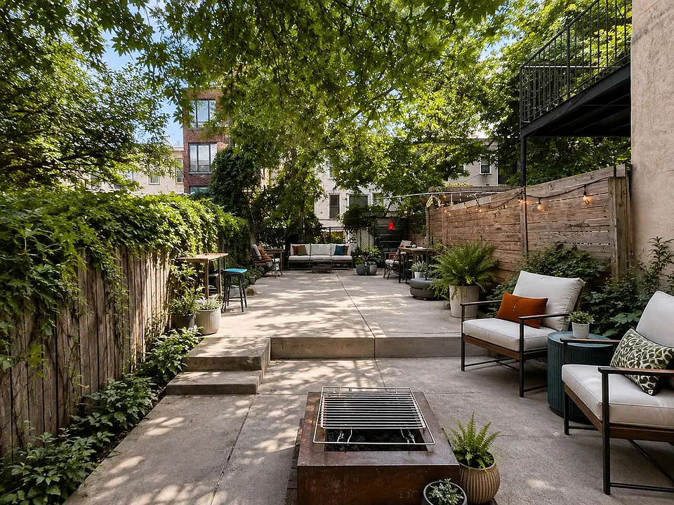 138 Cornelia St #1