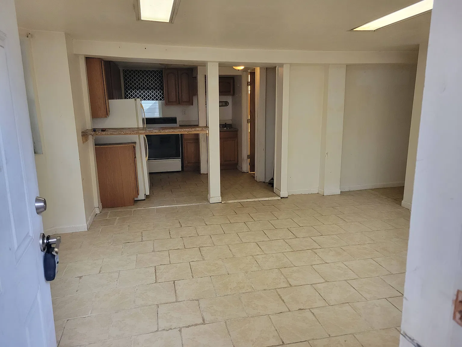 2 bed, 900 sqft, $1,200 — Photo 1