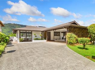 3034 Kalawao St, Honolulu, HI 96822