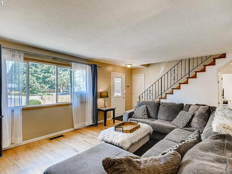 17902 SW Tamara Ave — Photo 6