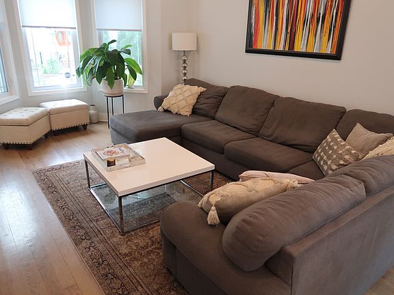 3rd image of 3016 N Albany Ave #1