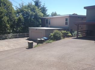 2215 W Raye St, Seattle, WA 98199