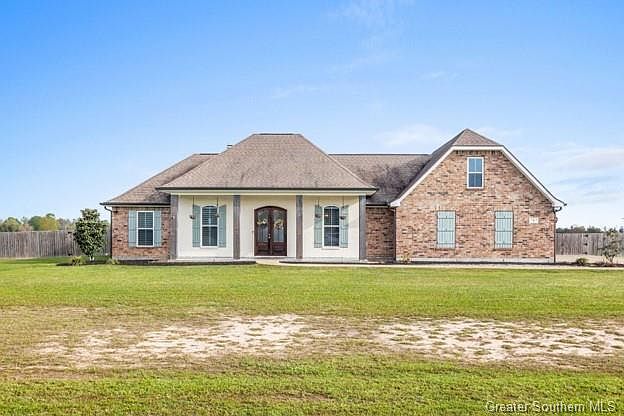 16124 Fleur De Lis Dr, Iowa, LA 70647 | MLS #SWL24001530 | Zillow