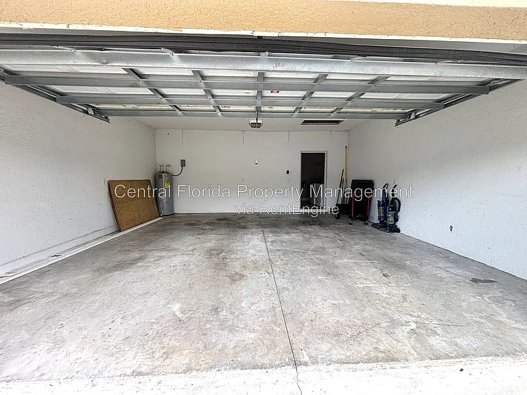 13220 Fountainbleau Dr — Photo 18