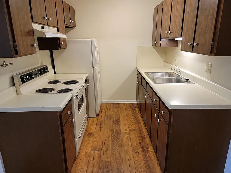 76 Akron Rd — Photo 9