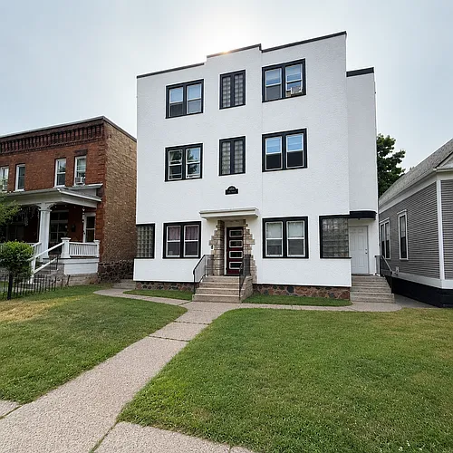 1414 E 1st St #3E Photo 1